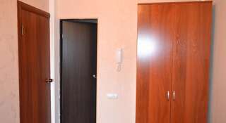Гостевой дом Mini-hotel Gvardeiskaya Кемерово Небольшой двухместный номер с 2 отдельными кроватями-15